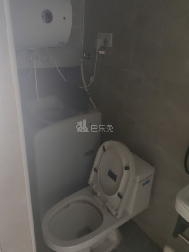 杨木三路18弄14842134卫生间图6