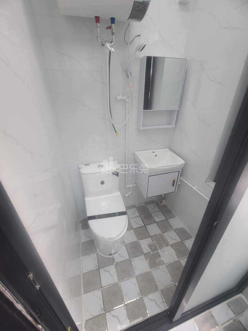 深圳金鸡路9号15423022卫生间图4