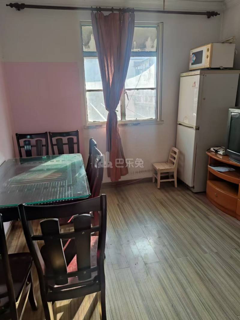 渭南路145弄小区15467614卧室图3