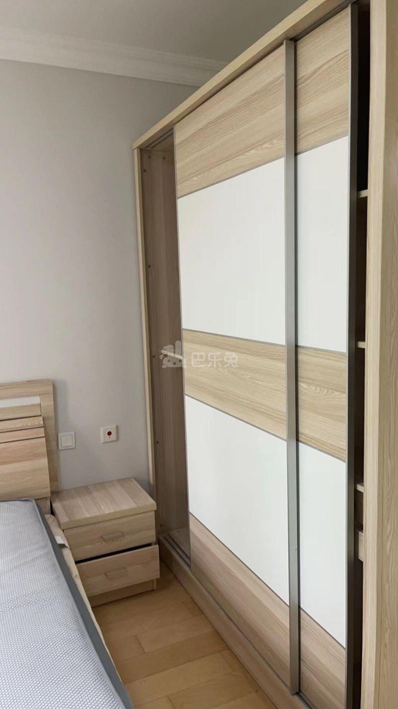 汤臣臻园15486971周边环境图6