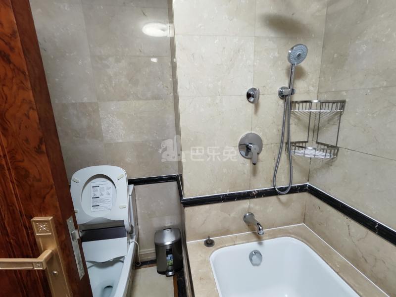 上河湾15491255卫生间图9