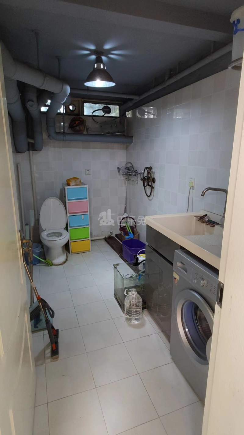 万兆家园一期15497805卫生间图3