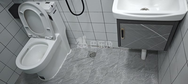 广东省深圳市南山区蛇口TCL科技大厦（工业六路南）15520555卫生间图6