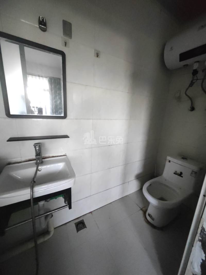 新联村新力（民房）15523647卫生间图5