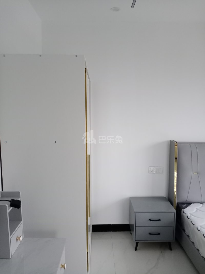 长岳王马府15523790卧室图0