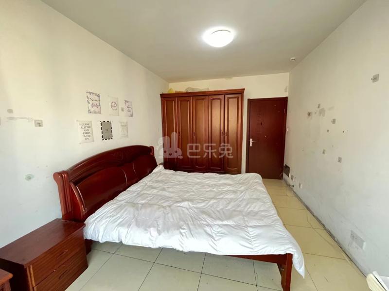 康佳花园四区15524178卧室图2