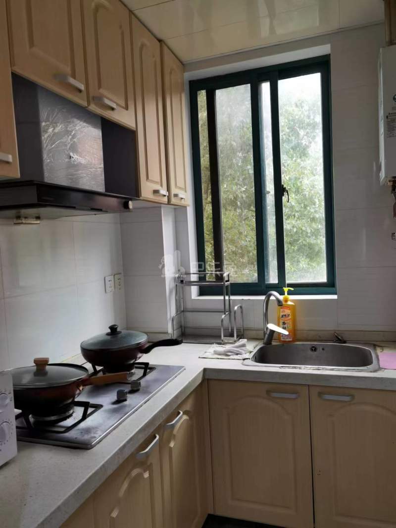 浦东大道651弄小区15524427厨房图2