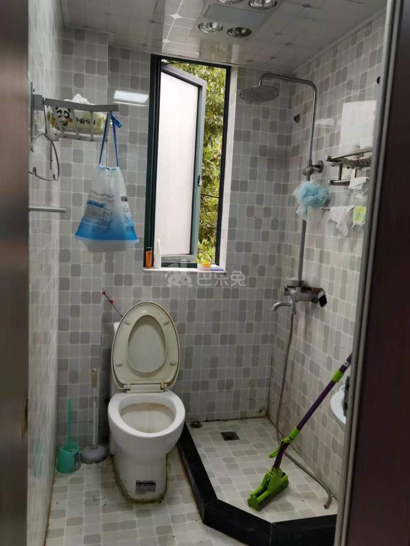 浦东大道651弄小区15524427卫生间图3