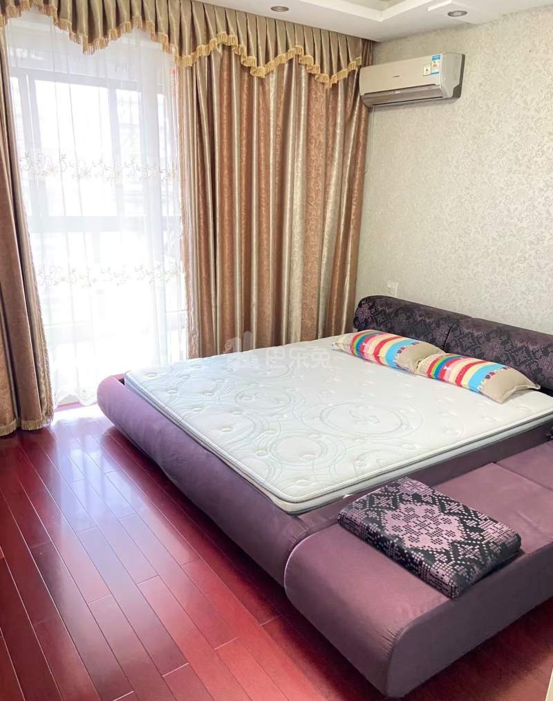 南城景园15526550卧室图1