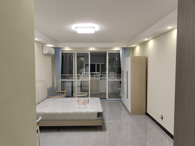 潼港八村（和龙路666弄）15537404卧室窗户图13