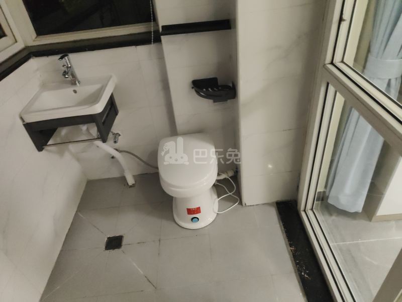潼港八村（和龙路666弄）15537404卫生间图9