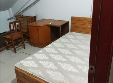 明怡花苑 4室1厅1卫