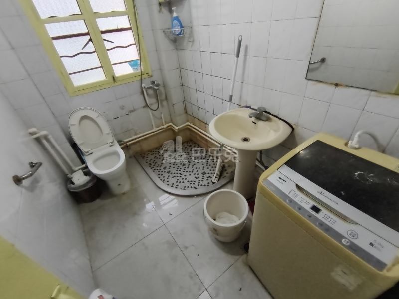 罗城小区15558220卫生间图5