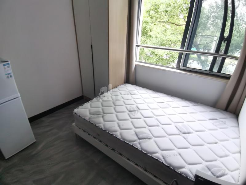 东陆路1950号15567400卧室图1