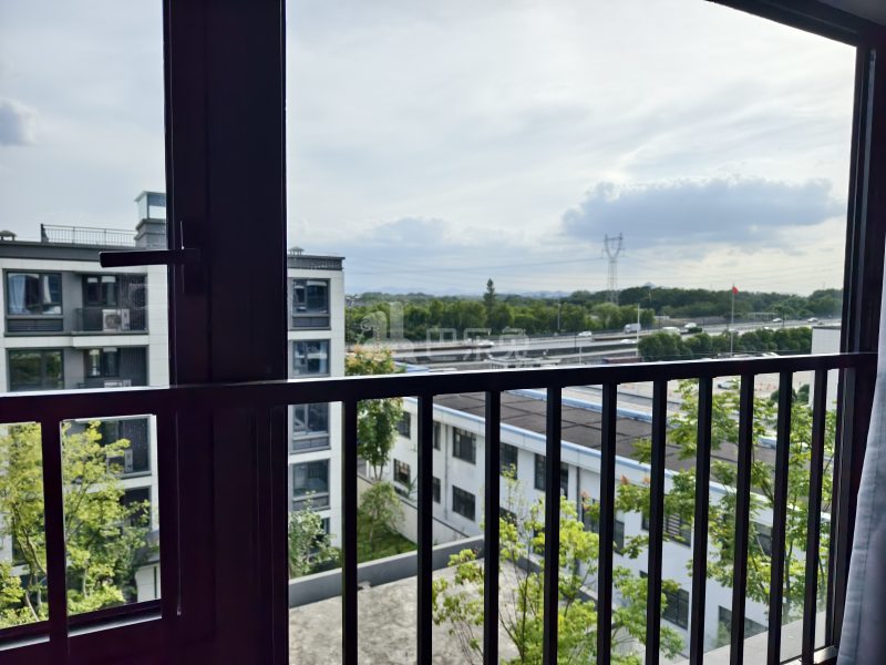 西房万科良语久园15592565卧室图1