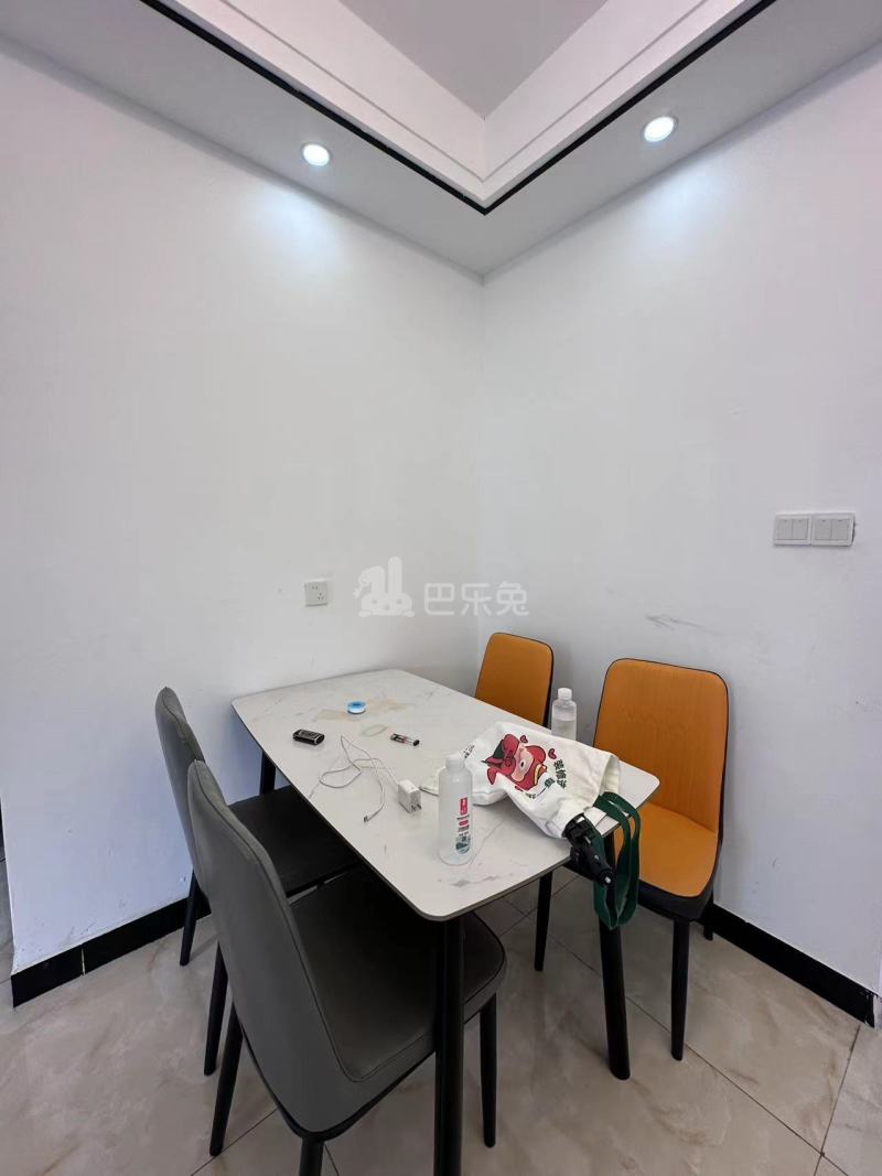 地上北樾府15592689卧室图3