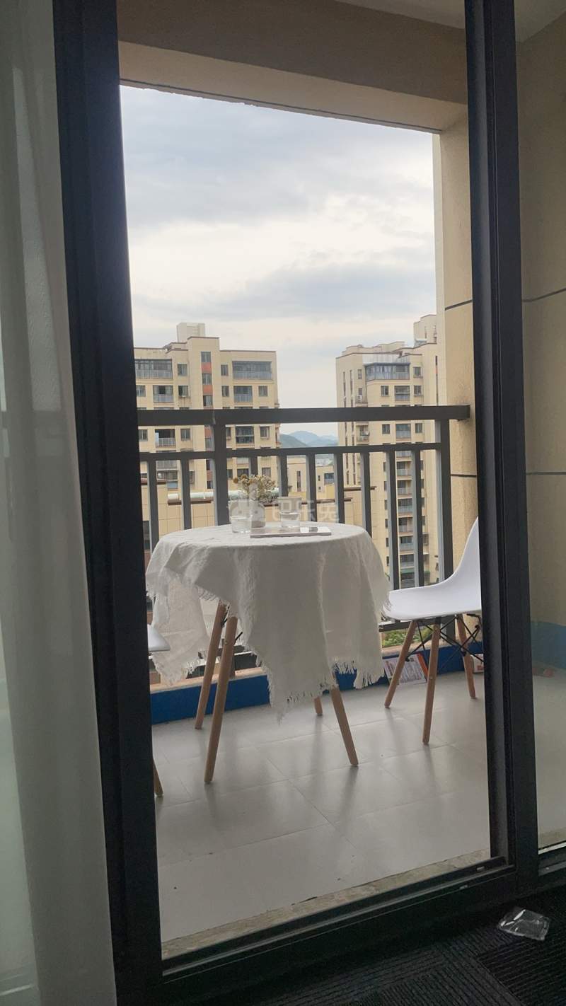 三联嘉苑15593219卧室图6