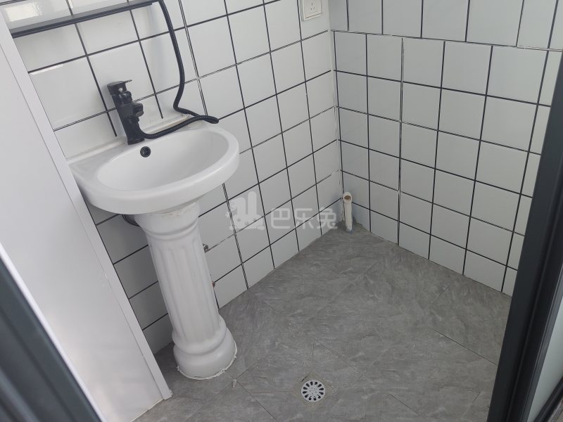 滨浦新苑八村15593340卫生间图6