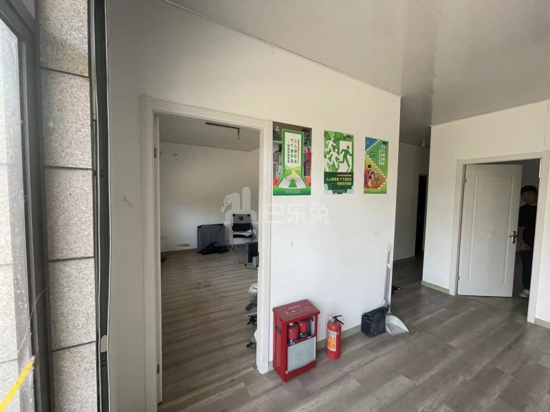 溪塔村15593549卧室图0