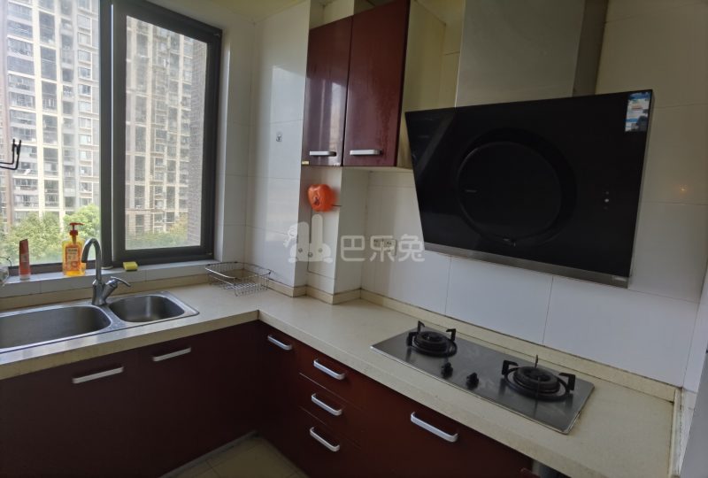 世茂江滨花园峻景湾15593820卧室图2