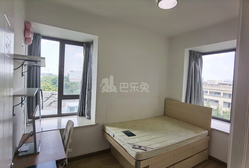 世茂江滨花园峻景湾15593820卧室图5