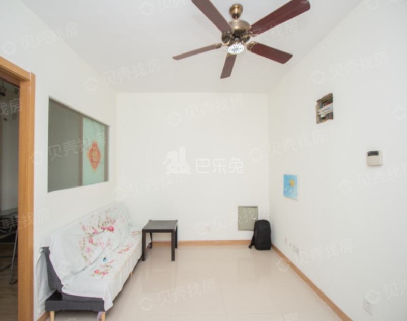 和龙路55弄小区15594391卧室图1