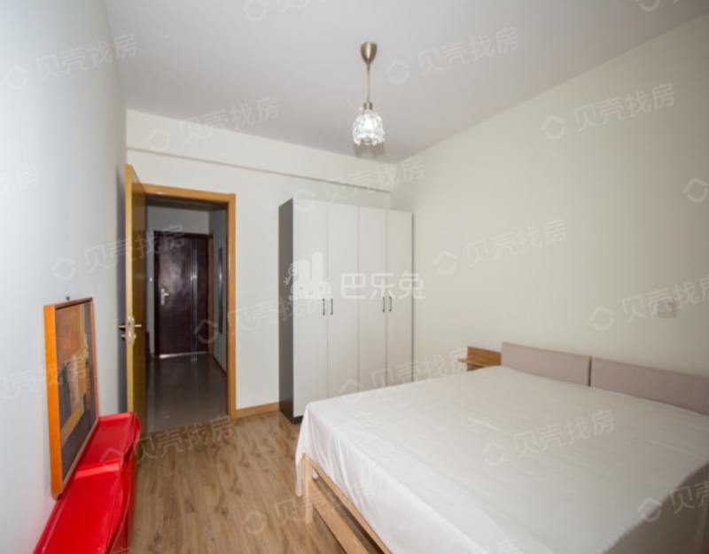 和龙路55弄小区15594391卧室图4