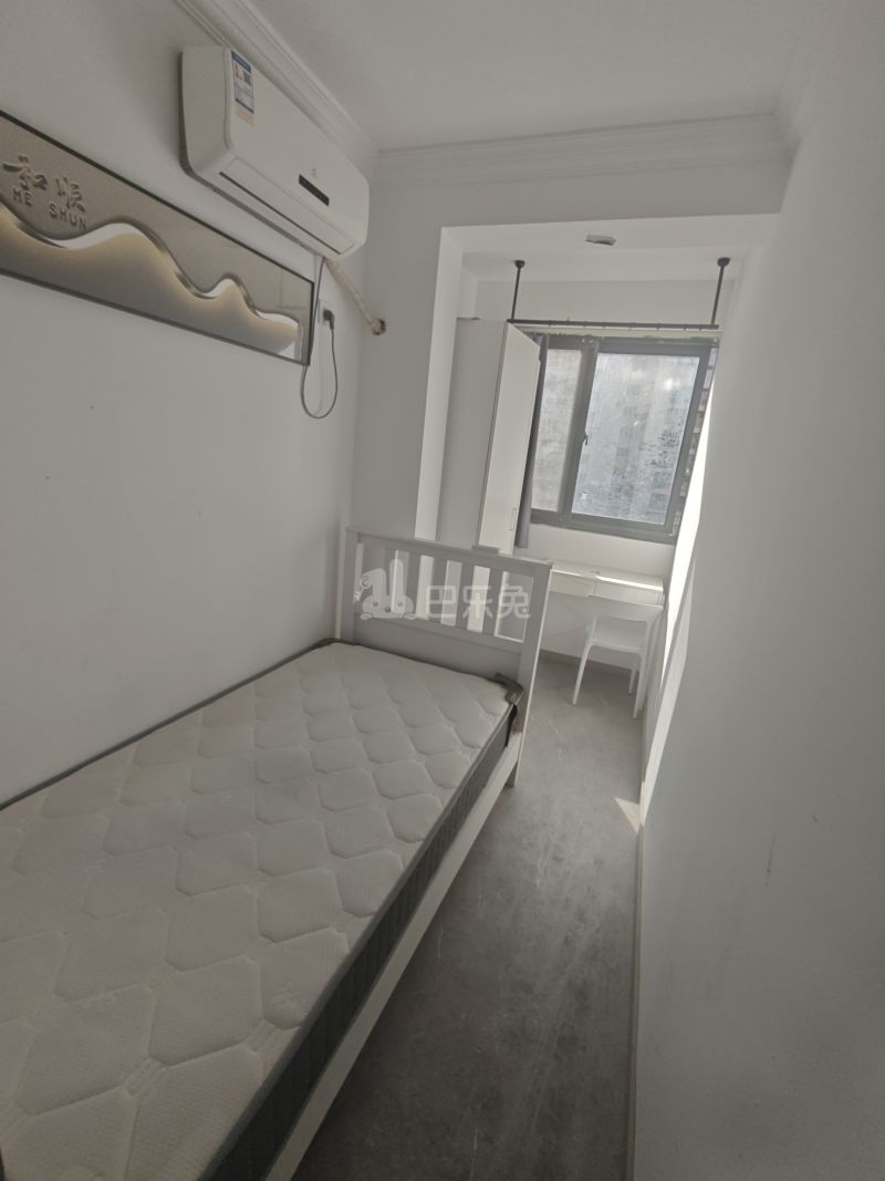 天晋小区15594741卧室图1