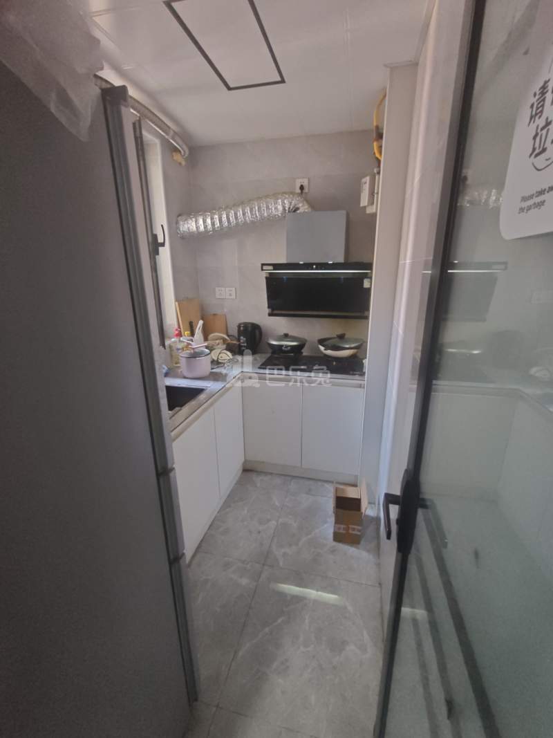 天晋小区15594741厨房图4