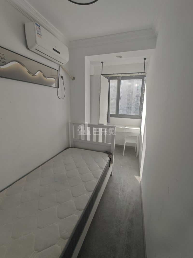 天晋小区15594741卧室图2