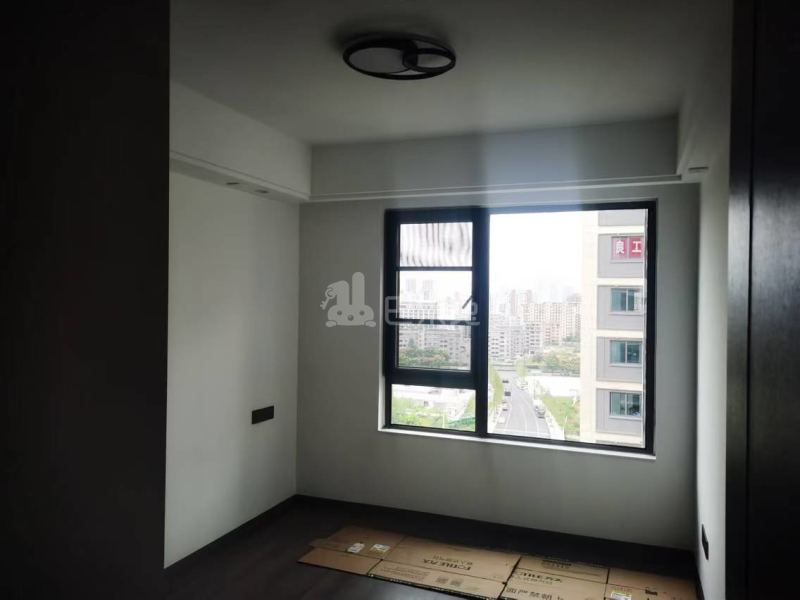 澜沁臻品府15594939周边环境图6