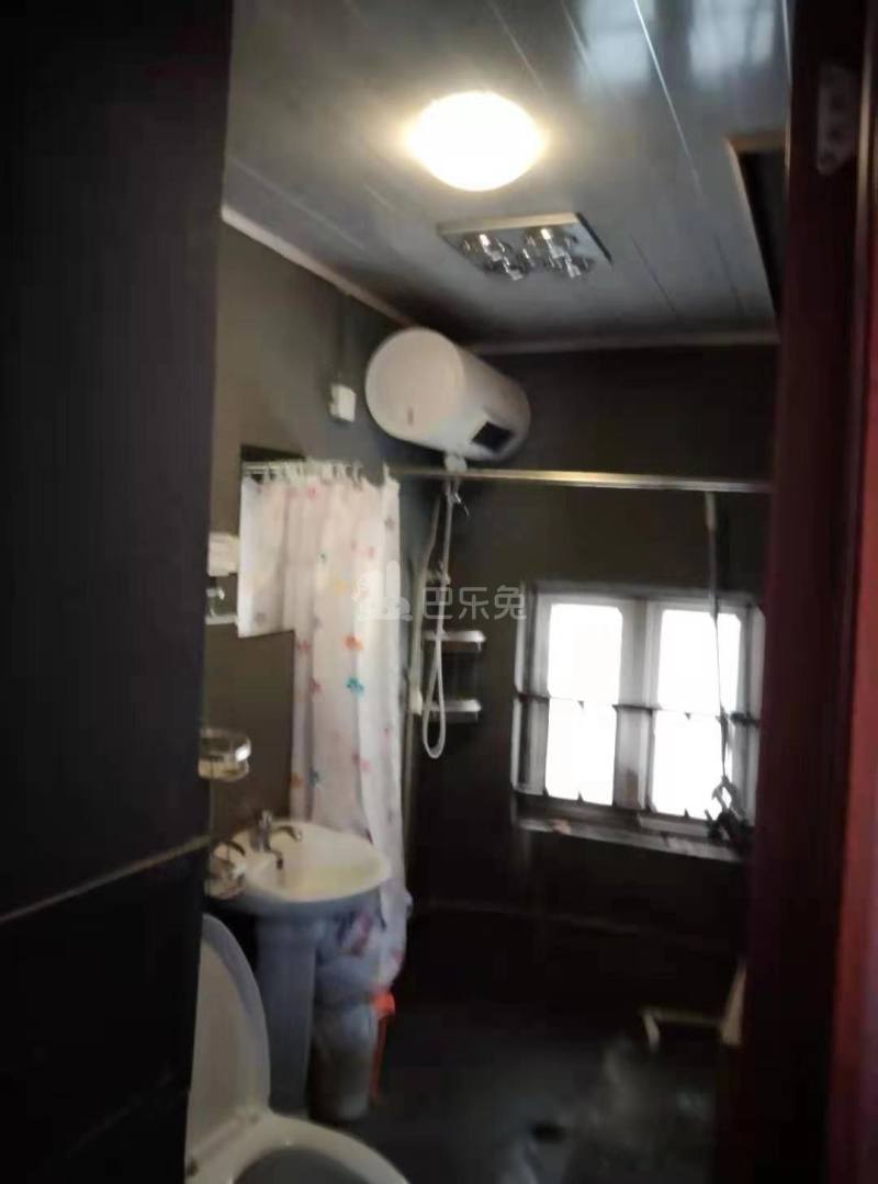 绿地金山名邸15595053卧室图1