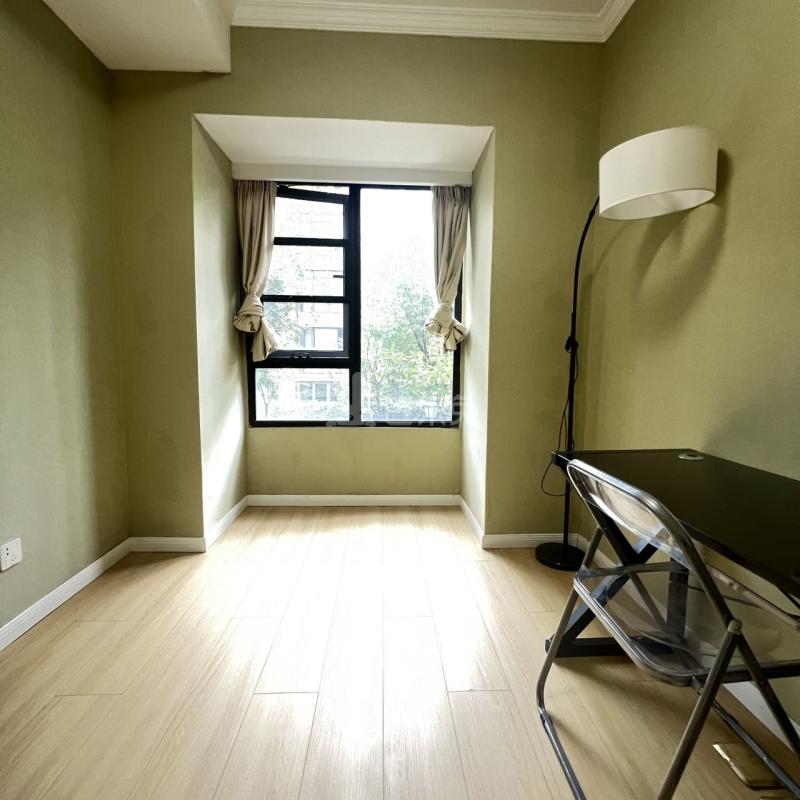 金地·虹桥世家15601098卧室图5