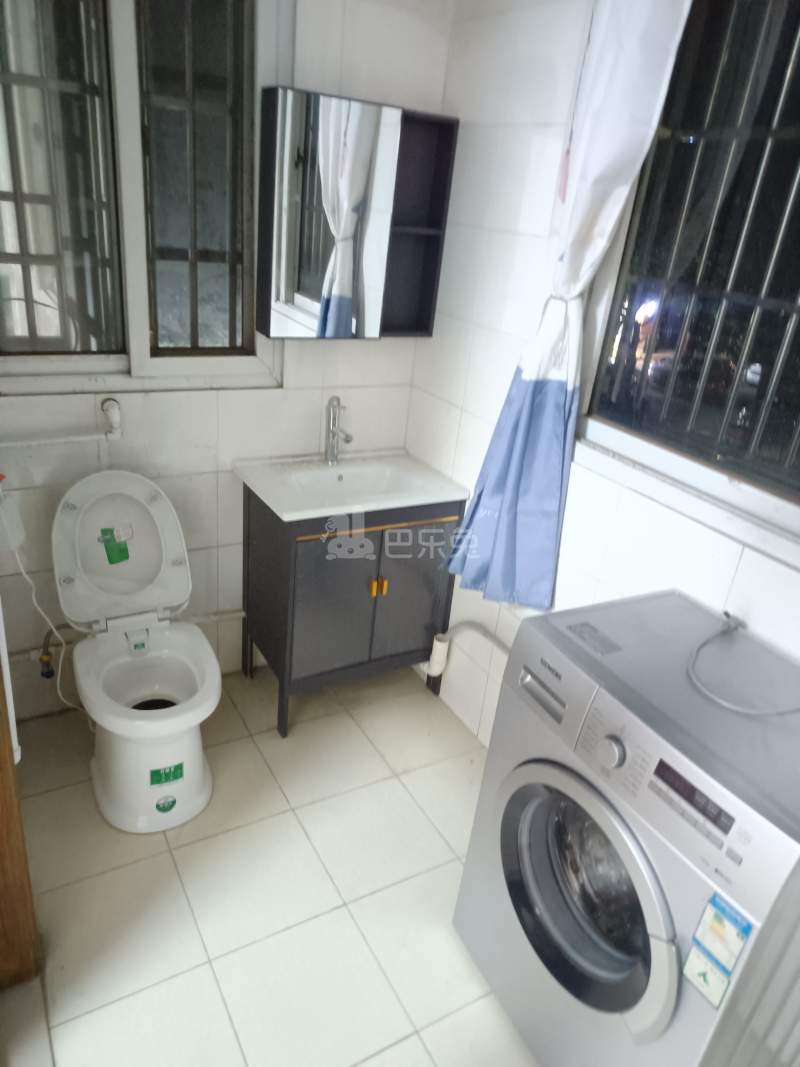 光明新村北区15603277卫生间图4