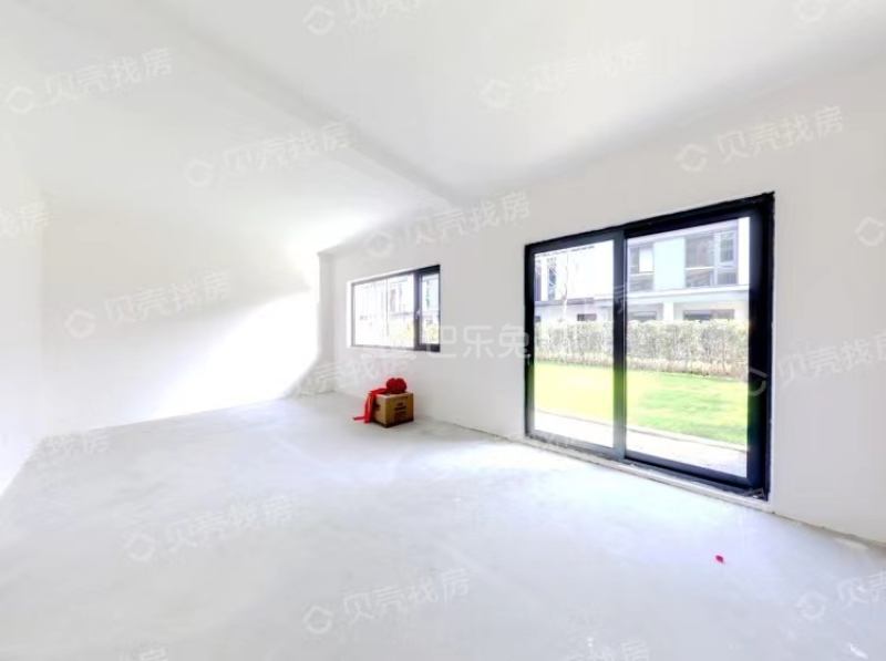 融创金成璞樾大观15605341卧室图2