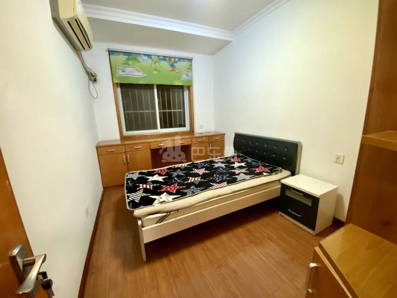 江城路小区15606960卧室图2