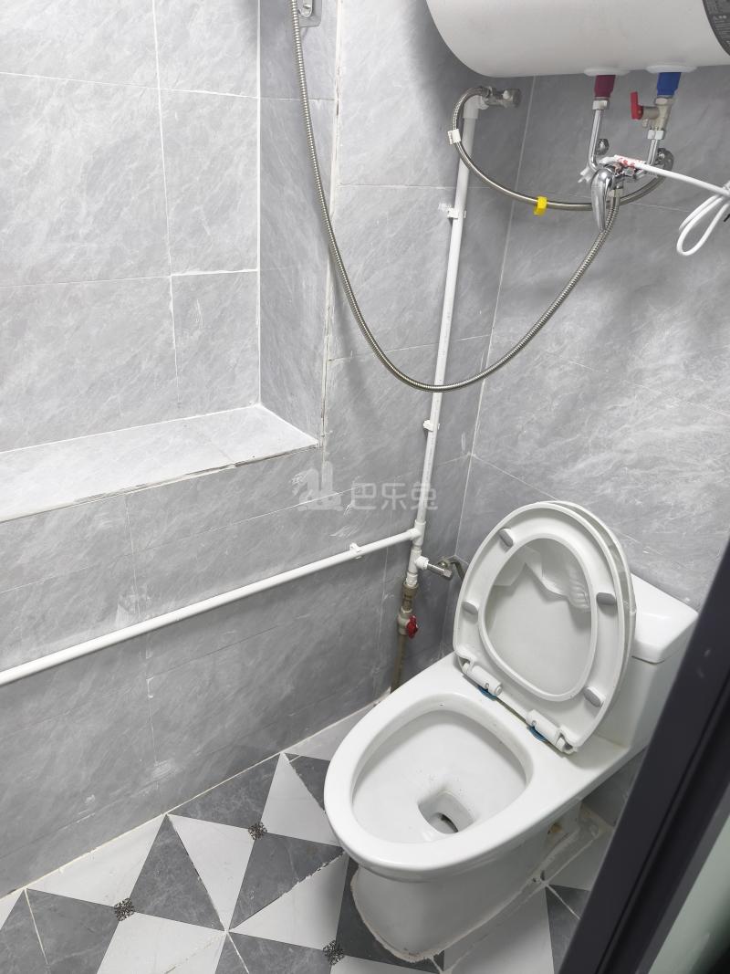 科苑花园36区15606975卫生间图5