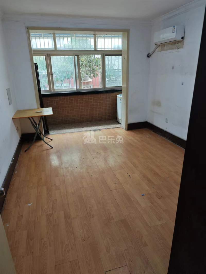 长虹小区15611046卧室图0