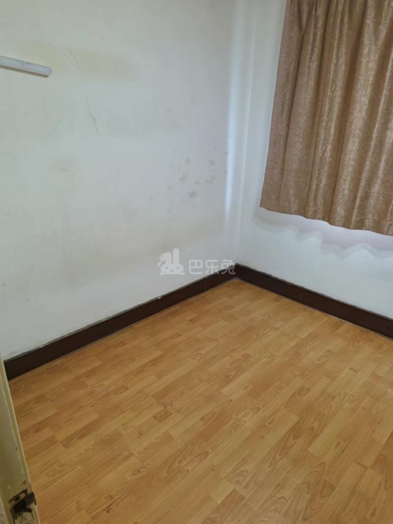 长虹小区15611046卧室图5