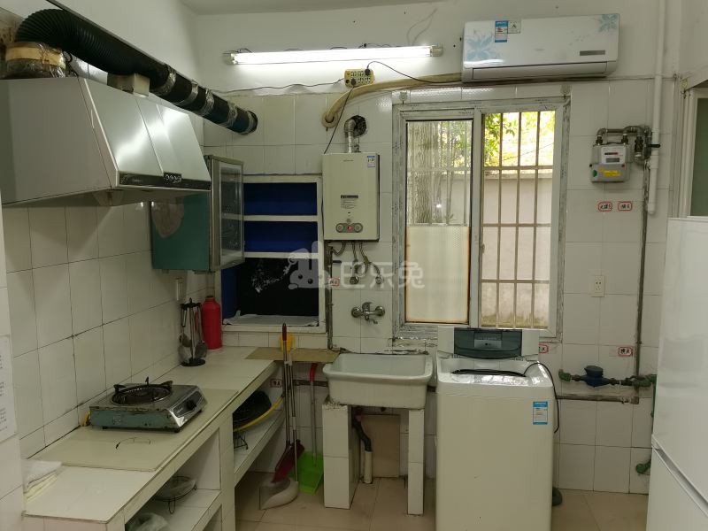 文二路小区15611431卧室图1