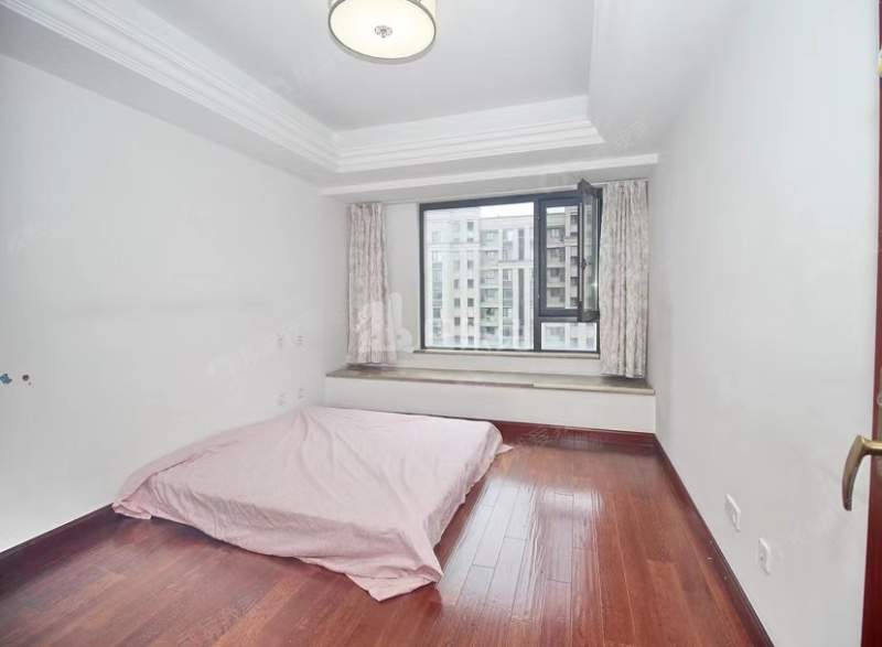 万科草庄15617781卧室图9