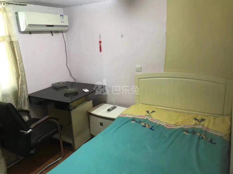 崂山六村15621371卧室图0