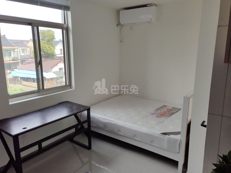 西岑村15631401卧室图0