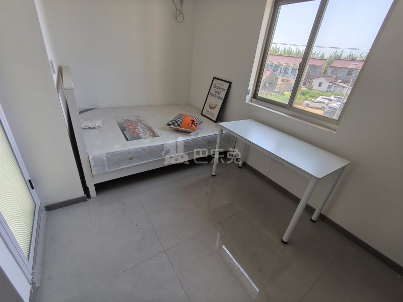 西岑村15631419卧室图0