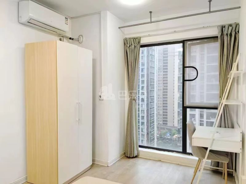 龙湖水晶郦城（春森俪湾）15638866周边环境图4