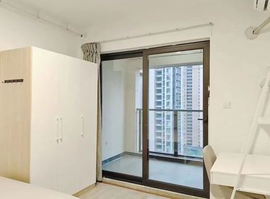 龙湖水晶郦城（春森俪湾） 4室0厅0卫