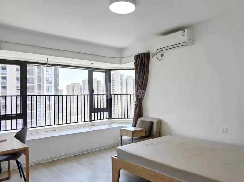 龙湖水晶郦城（春森俪湾）15638866周边环境图7