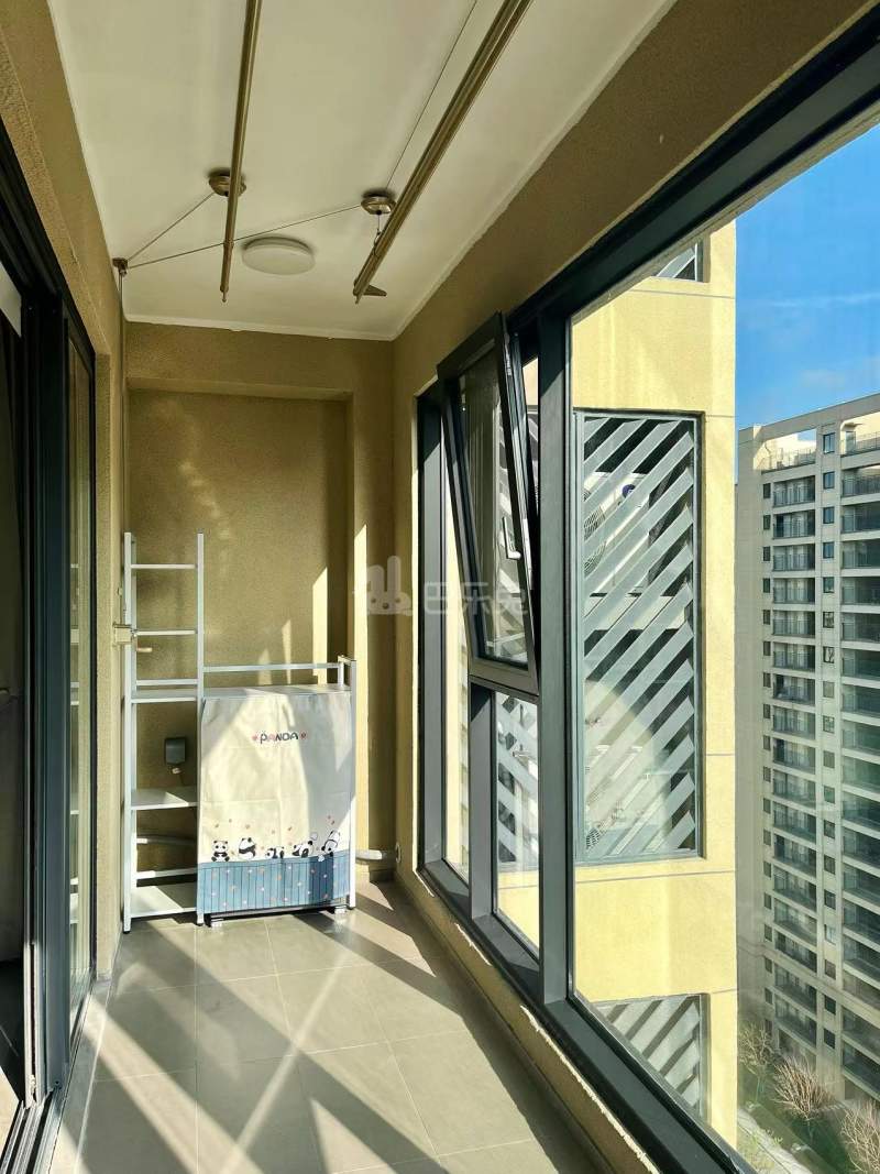 中建御湖澜庭15656779卧室图5