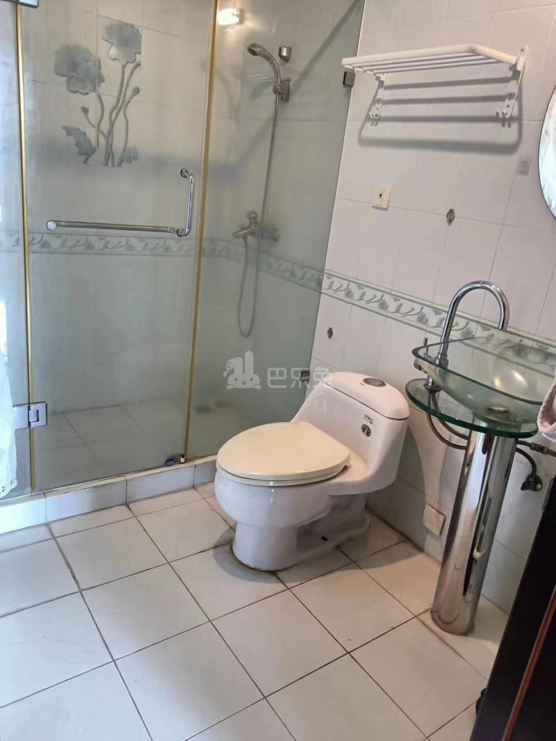 西湖花园南苑15658017卧室图1