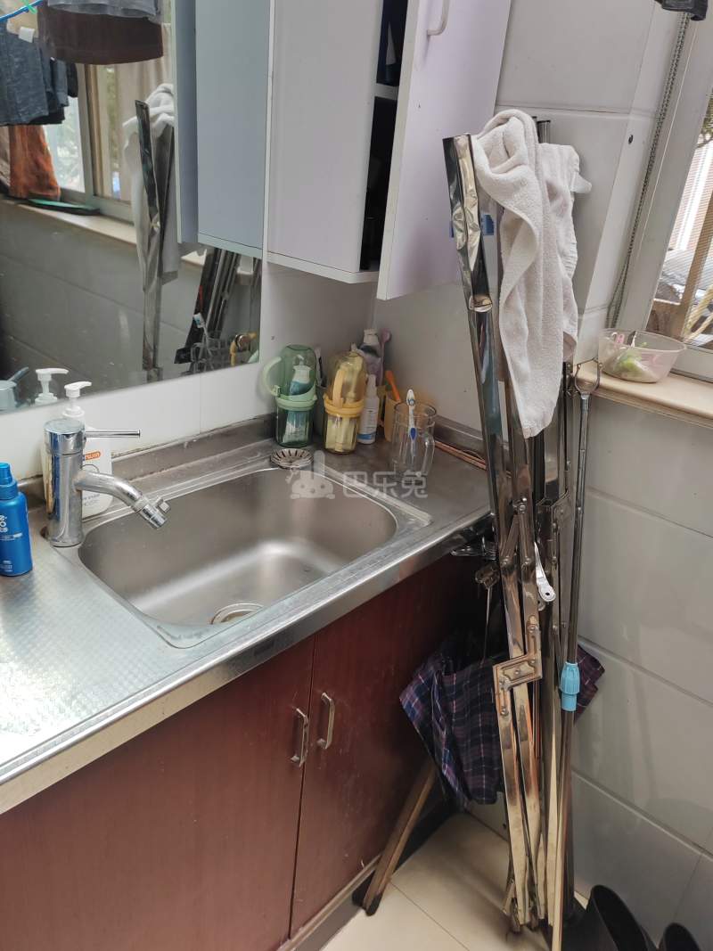 虬江码头路1弄1-19号小区15661905卧室图1